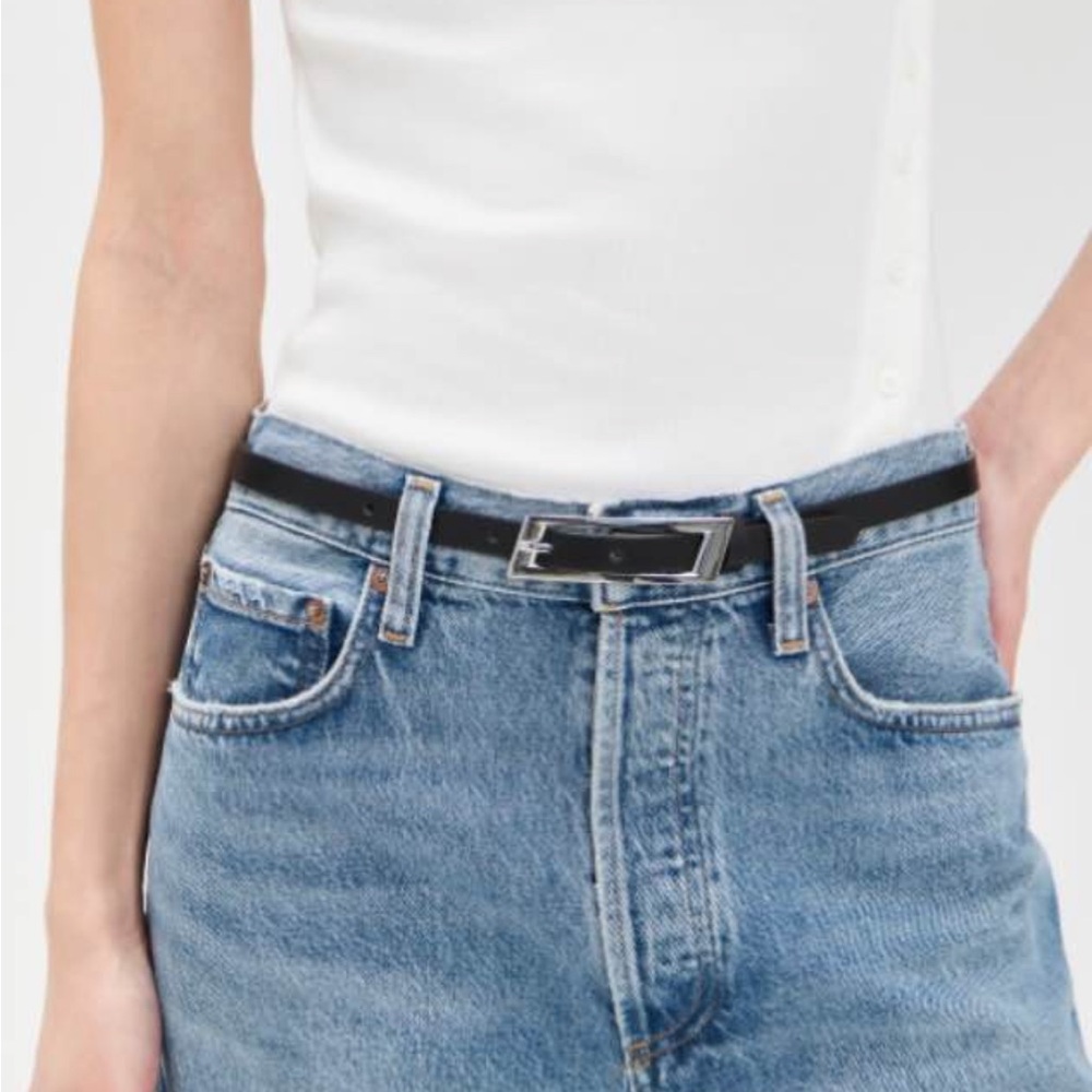 Sleek Black Leather Belt